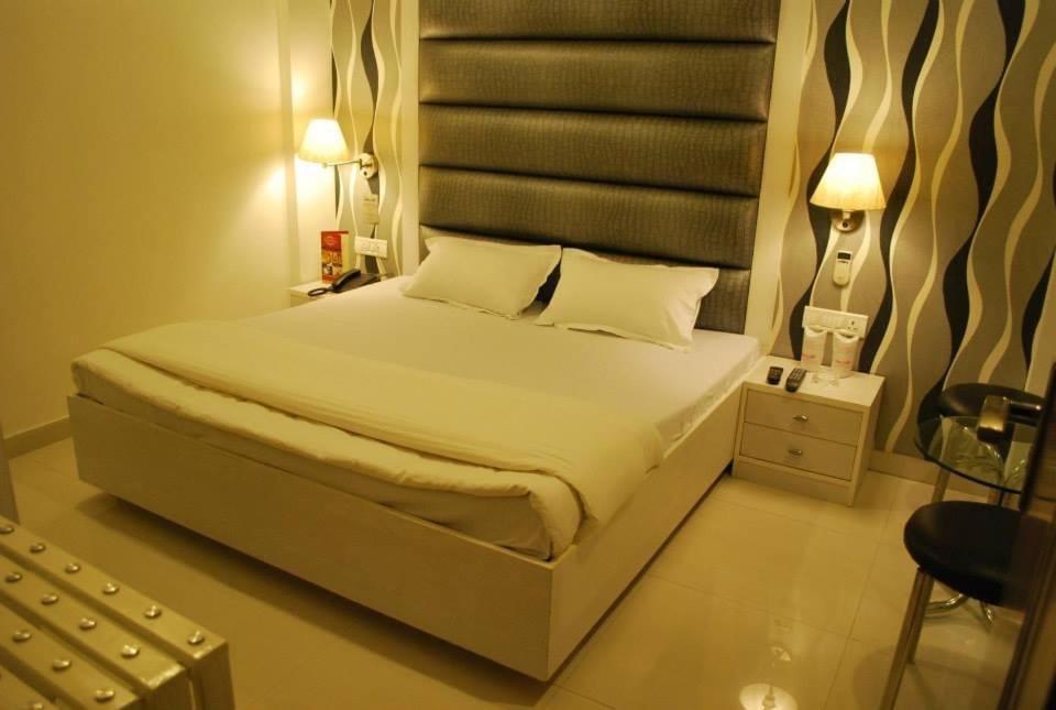 Hotel Arina Inn New Delhi Eksteriør bilde