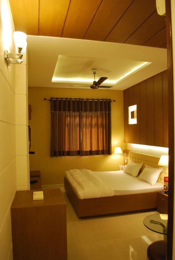 Hotel Arina Inn New Delhi Eksteriør bilde