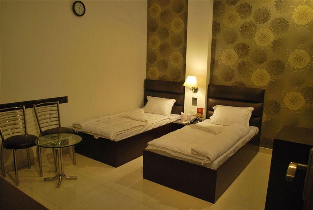 Hotel Arina Inn New Delhi Eksteriør bilde