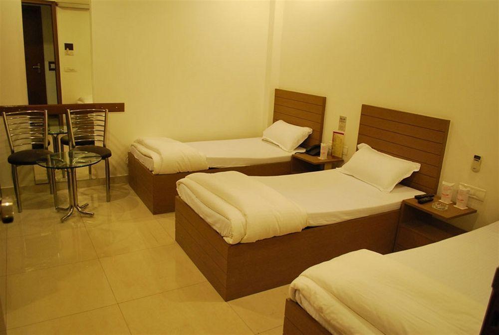 Hotel Arina Inn New Delhi Eksteriør bilde