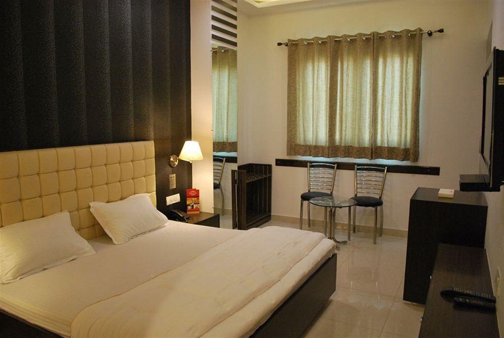Hotel Arina Inn New Delhi Eksteriør bilde