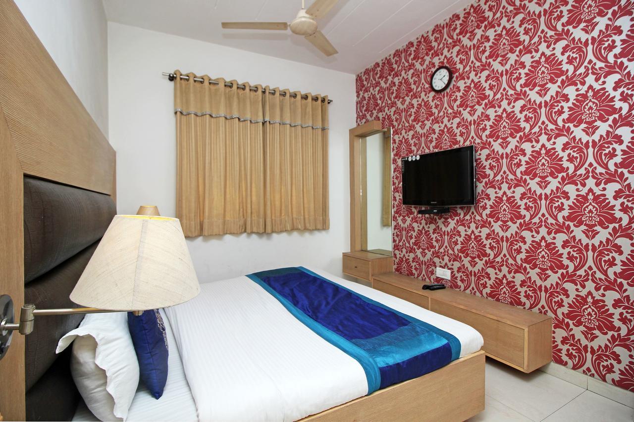 Hotel Arina Inn New Delhi Eksteriør bilde